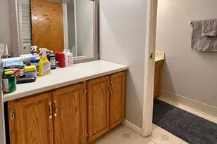 1321 S Finley Rd, Lombard, IL 60148 - Photo 13