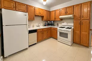 1321 S Finley Rd, Lombard, IL 60148 - Photo 5