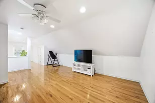 389 N Commonwealth Ave, Elgin, IL 60123 - Photo 23
