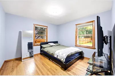 389 N Commonwealth Avenue, Elgin, IL 60123 - Photo 13