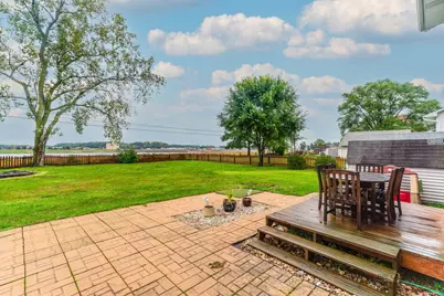 1502 Sunset Drive, Holiday Hills, IL 60051 - Photo 27