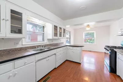 16426 Shirley Court, South Holland, IL 60473 - Photo 9