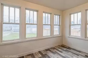 1102 S Cora St, Des Plaines, IL 60016 - Photo 5