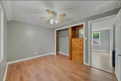 37 S Hickory Avenue, Fox Lake, IL 60020 - Photo 11