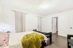 2034 W 18th St, Chicago, IL 60608 - Photo 15