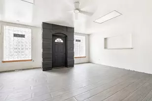 2034 W 18th St, Chicago, IL 60608 - Photo 7