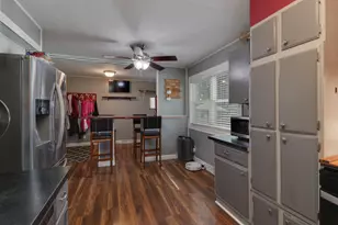 506 E Fifer St, Colfax, IL 61728 - Photo 13