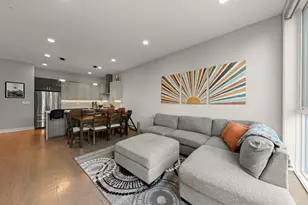 3049 W Lyndale St, Chicago, IL 60647 - Photo 3