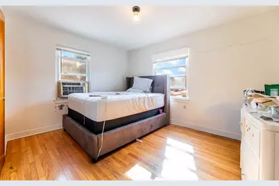 8939 S Blackstone Avenue, Chicago, IL 60619 - Photo 11