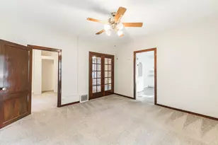 113 Elm St, Elgin, IL 60123 - Photo 7
