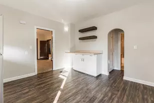 113 Elm St, Elgin, IL 60123 - Photo 11
