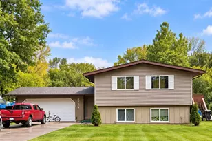 8724 Quail Dr, Belvidere, IL 61008 - Photo 1