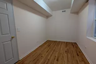 2441 W 46th St, Chicago, IL 60632 - Photo 11