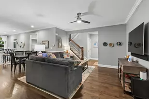 1009 N Auburn Ridge Dr, Palatine, IL 60067 - Photo 3