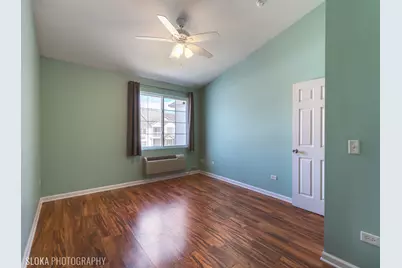 1721 Silverstone Drive #1721, Carpentersville, IL 60110 - Photo 9