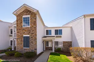 1721 Silverstone Dr, Carpentersville, IL 60110 - Photo 1