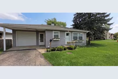 17 W Naperville Road, Westmont, IL 60559 - Photo 1