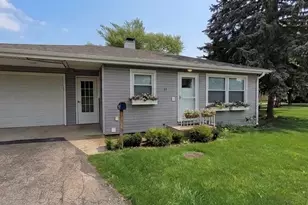 17 W Naperville Rd, Westmont, IL 60559 - Photo 1