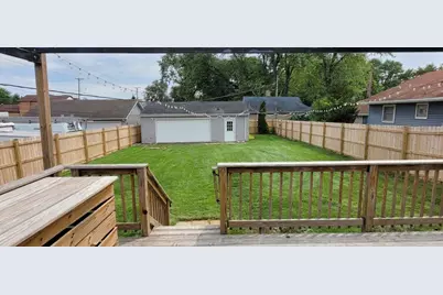 17 W Naperville Road, Westmont, IL 60559 - Photo 11