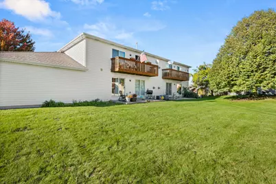 954 Constance Lane #954, Sycamore, IL 60178 - Photo 3