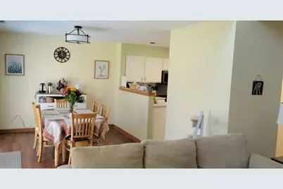 7975 Hedgewood Drive #7975, Darien, IL 60561 - Photo 9