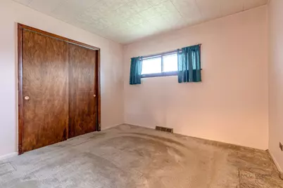 2717 Sunset Avenue, Waukegan, IL 60087 - Photo 11