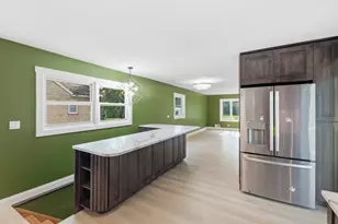 5905 Lee Ave, Downers Grove, IL 60516 - Photo 7