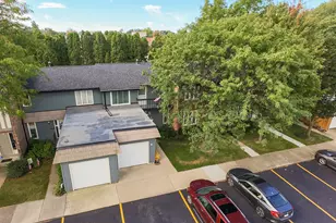 6 Cypress Square, Elgin, IL 60123 - Photo 5