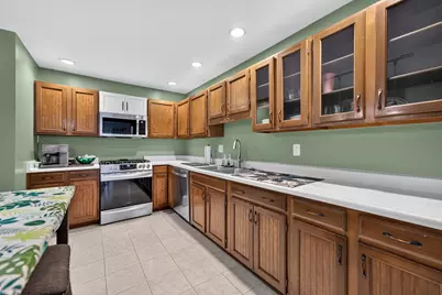 6 Cypress Square, Elgin, IL 60123 - Photo 9