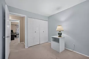 6 Cypress Square, Elgin, IL 60123 - Photo 27