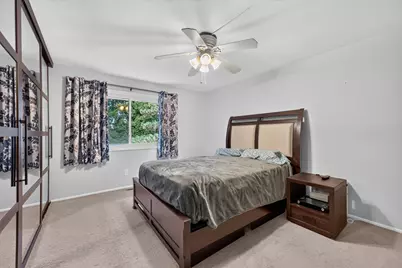 6 Cypress Square, Elgin, IL 60123 - Photo 23