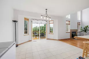 11610 Lake Shore Dr, Orland Park, IL 60467 - Photo 9