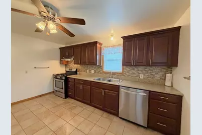 435 S Cannon Avenue, Kankakee, IL 60901 - Photo 7