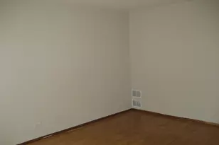 1980 Huntington Blvd, Hoffman Estates, IL 60169 - Photo 11