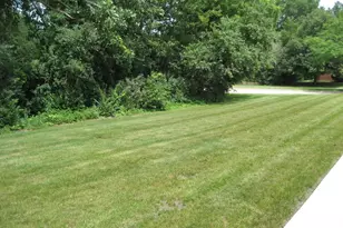 1980 Huntington Blvd, Hoffman Estates, IL 60169 - Photo 15