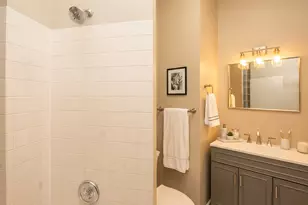 4528 S Prairie Ave, Chicago, IL 60653 - Photo 15