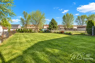 1784 McCormick Ln, Hanover Park, IL 60133 - Photo 17