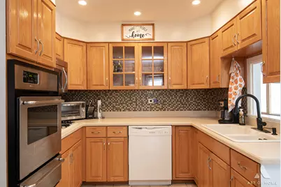 9149 S 89th Avenue, Hickory Hills, IL 60457 - Photo 13