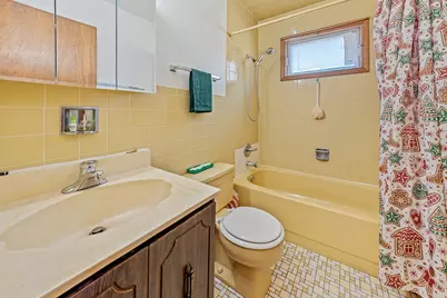 9109 New England Avenue, Morton Grove, IL 60053 - Photo 13
