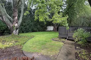 508 Winchester Dr, Freeport, IL 61032 - Photo 3