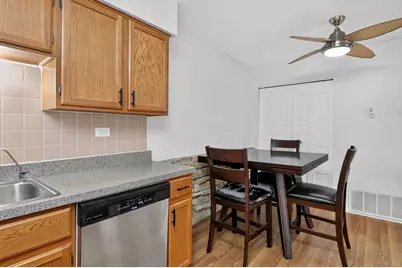 608 Waterford Road S #3C, Schaumburg, IL 60193 - Photo 5