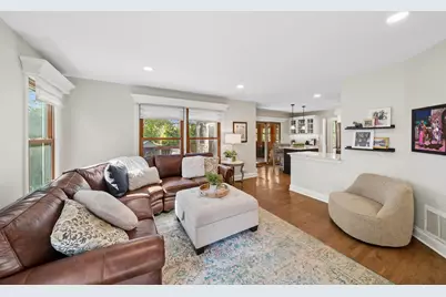 2110 Mulberry Drive, West Chicago, IL 60185 - Photo 7