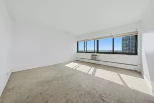 7337 S South Shore Dr, Chicago, IL 60649 - Photo 13