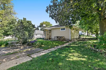 735 Ellwood Avenue, Dekalb, IL 60115 - Photo 27