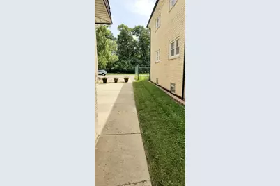 8407 W Brodman Avenue #1, Chicago, IL 60656 - Photo 21
