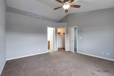 921 Summit Creek Drive, Shorewood, IL 60404 - Photo 15