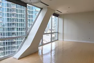 510 W Erie St, Chicago, IL 60654 - Photo 3
