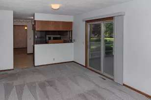 727 Blackbird Ct, Geneseo, IL 61254 - Photo 15