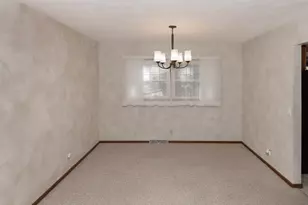 727 Blackbird Ct, Geneseo, IL 61254 - Photo 9