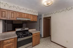 727 Blackbird Ct, Geneseo, IL 61254 - Photo 13